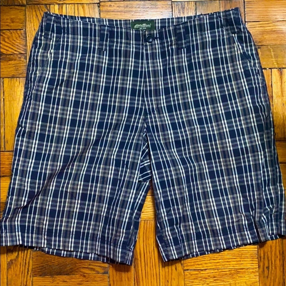 Eddie Bauer green plaid shorts size: 38